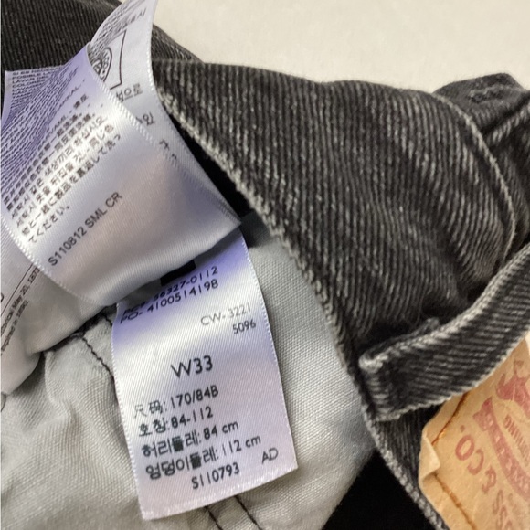 Levi's 501 High Rise Size 33 Button Fly Black Denim Shorts Distressed Cut Off - Picture 4 of 7